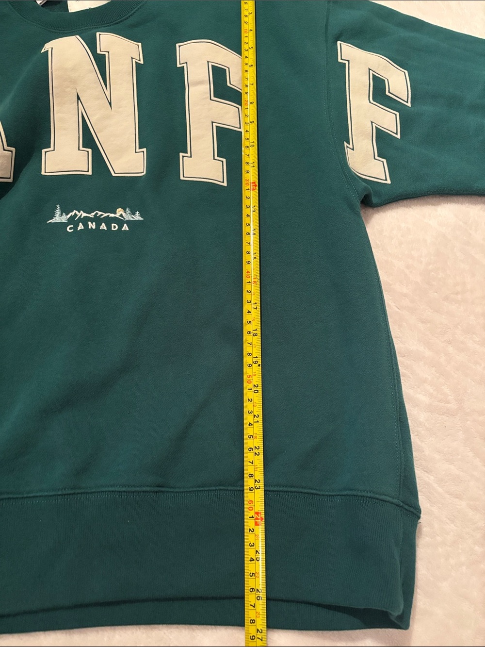 Banff National Park Canada Crewneck Sweatshirt NWTs - Picture 8 of 8